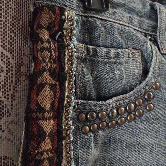 BDG Women's size S or 27 In distressed beaded studded tapestry Jean short shorts - Picture 3 of 11